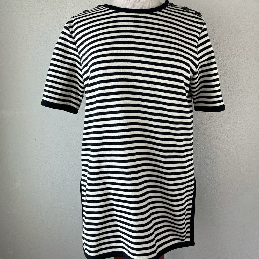 LizβClaiborneΒ StripedβShortβSleeveβTopβSizeβMβEUC